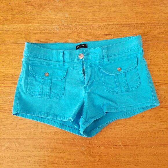 Nell Jeans Stretchy Shorts w/Button & Zipper Closure & Front Snap-close Pockets - Picture 6 of 10